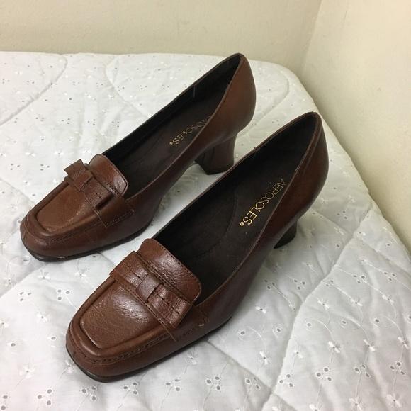 Aerosole dark tan leather pump size 6M - Picture 6 of 8